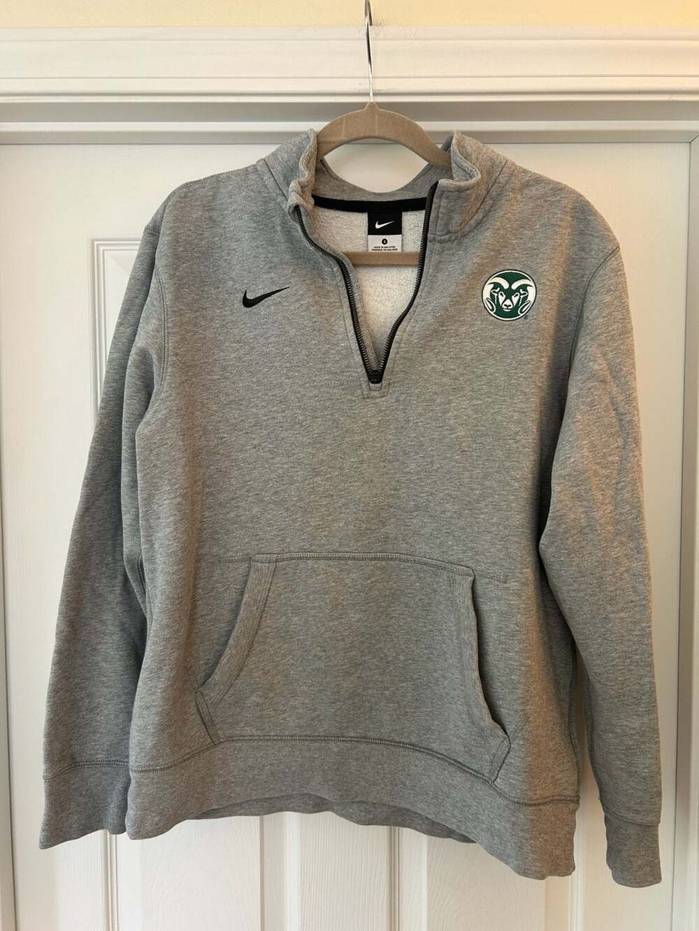 Colorado State Rams CSU Logo Left Chest Grey Quarter Zip Sweatshirt Men’s Small
